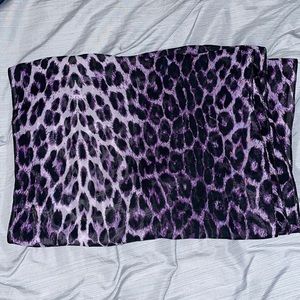 Leopard infinity scarf